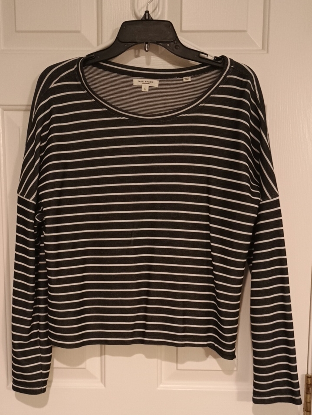 Max Studio Black & White Striped Long Sleeve Top